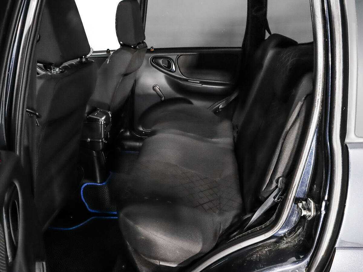 Купить Chevrolet Niva с пробегом. Фото: #9