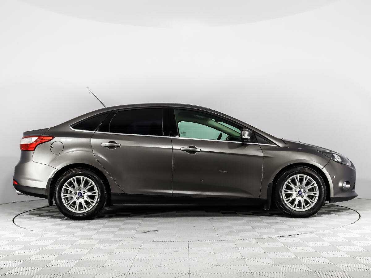 Купить Ford Focus с пробегом. Фото: #2