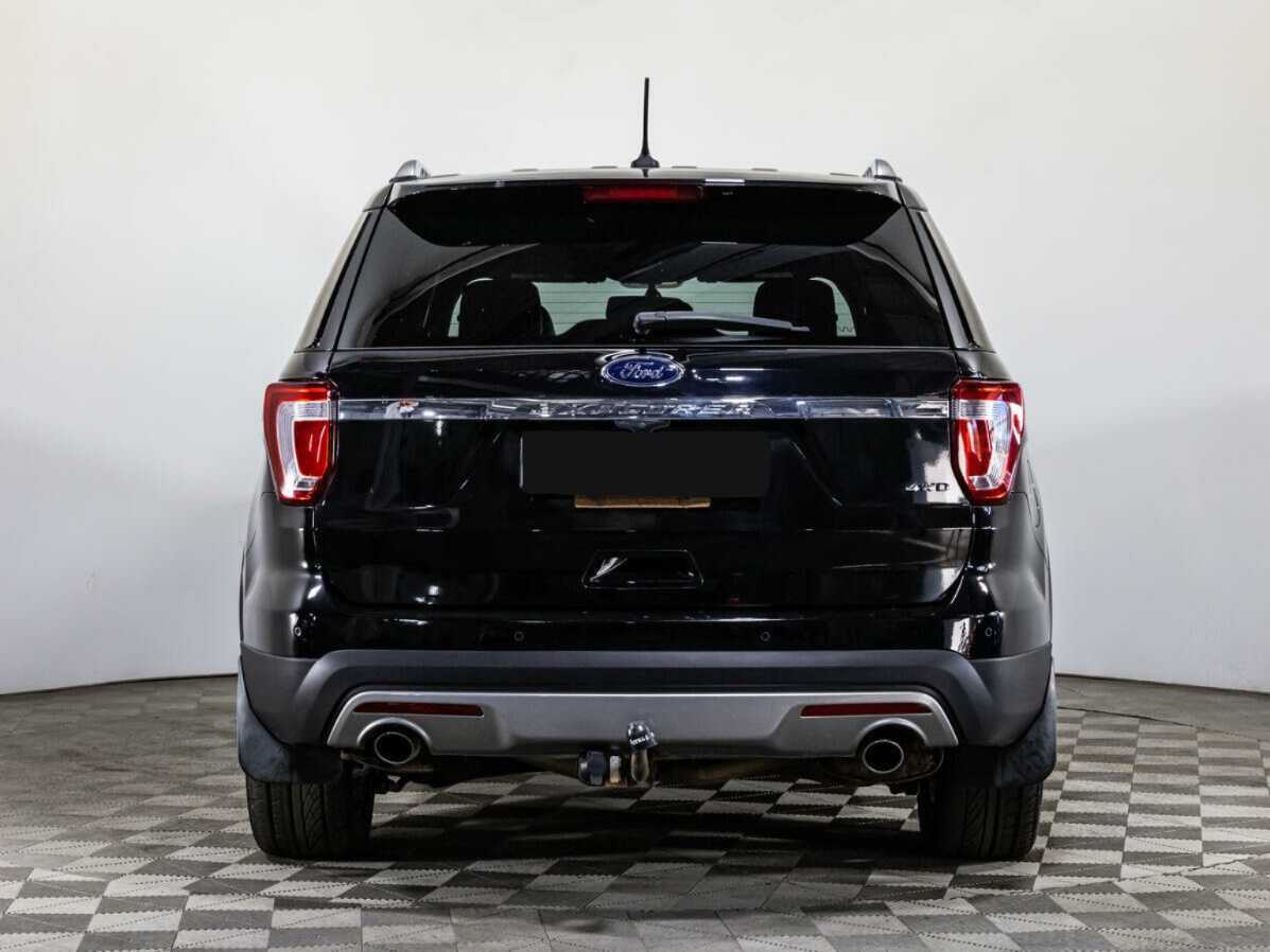 Купить Ford Explorer с пробегом. Фото: #4