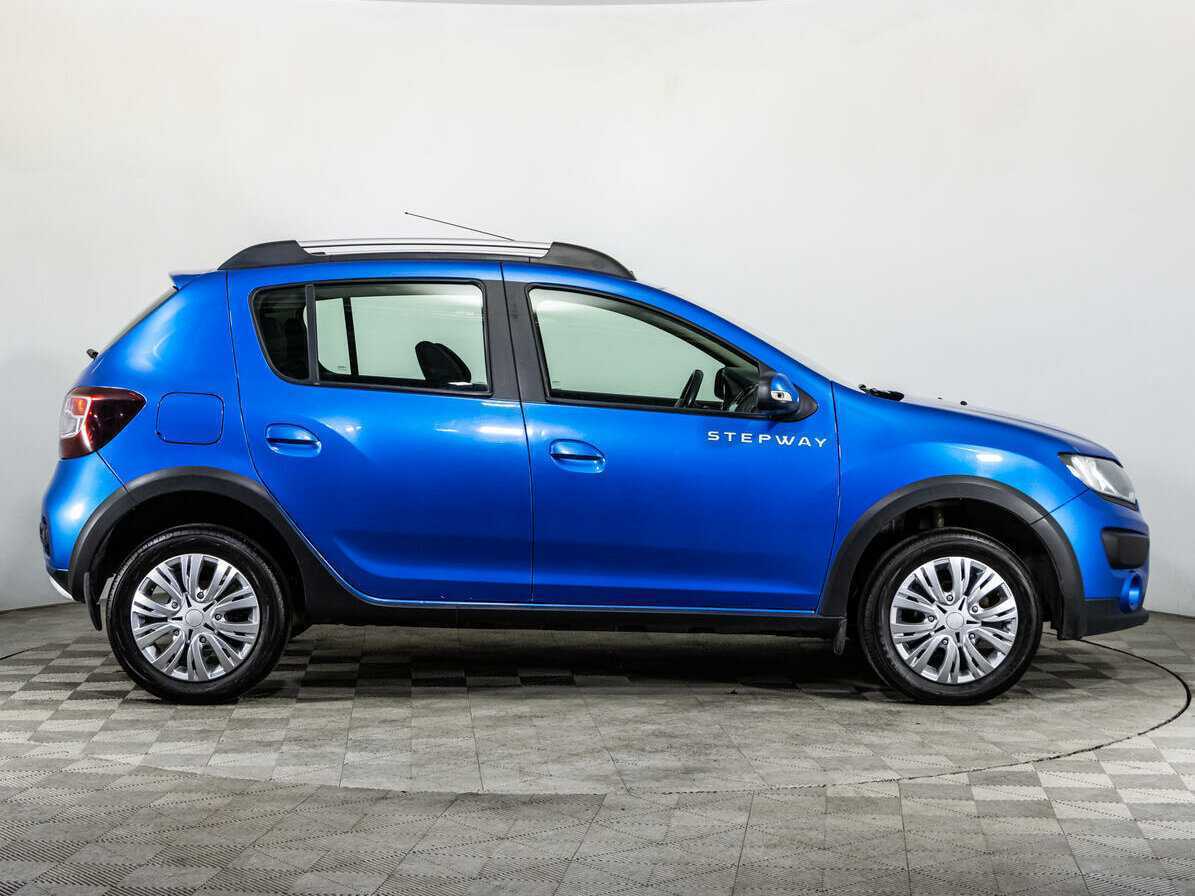 Купить Renault Sandero с пробегом. Фото: #3