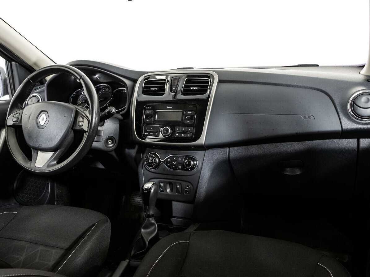 Купить Renault Sandero с пробегом. Фото: #8
