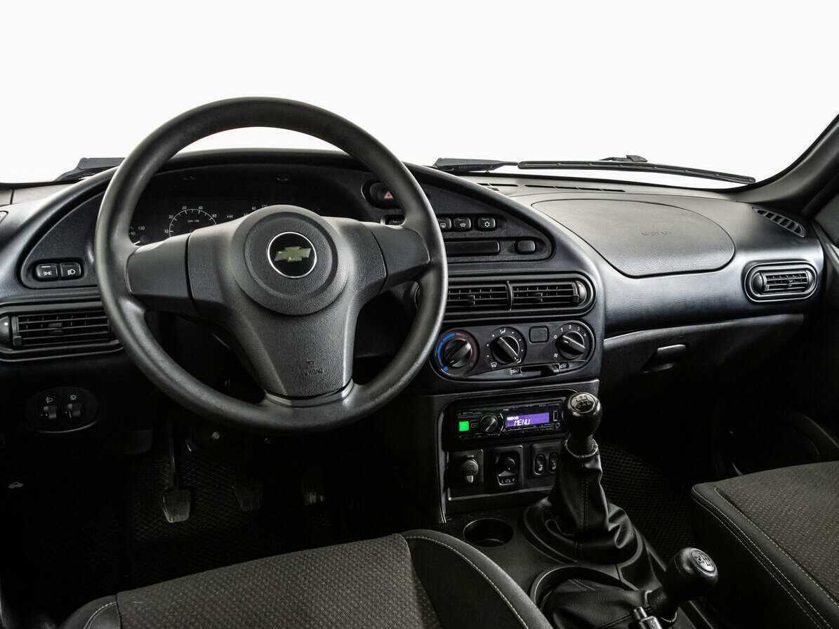 Купить Chevrolet Niva с пробегом. Фото: #10