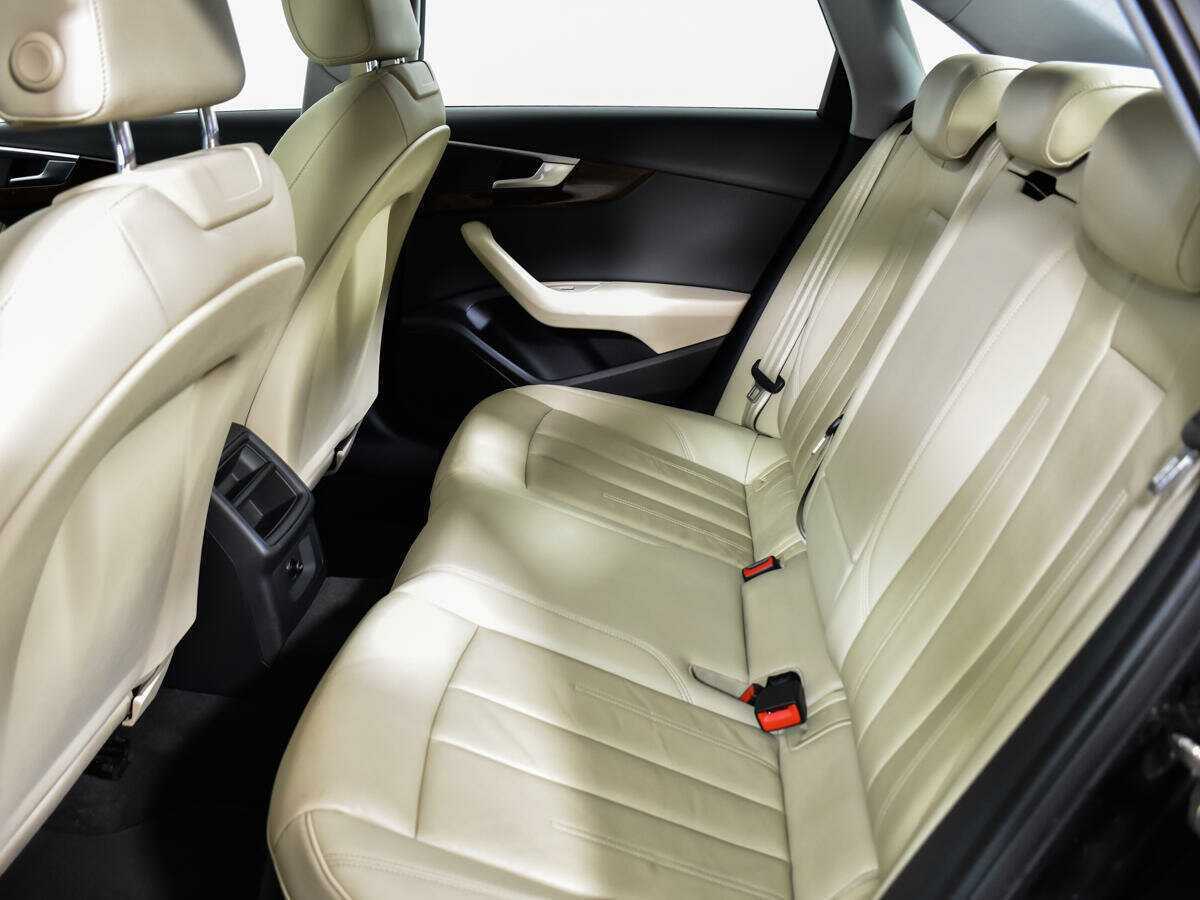 Купить Audi A4 с пробегом. Фото: #8