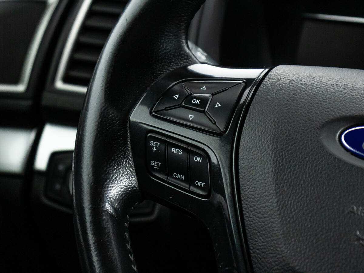 Купить Ford Explorer с пробегом. Фото: #20