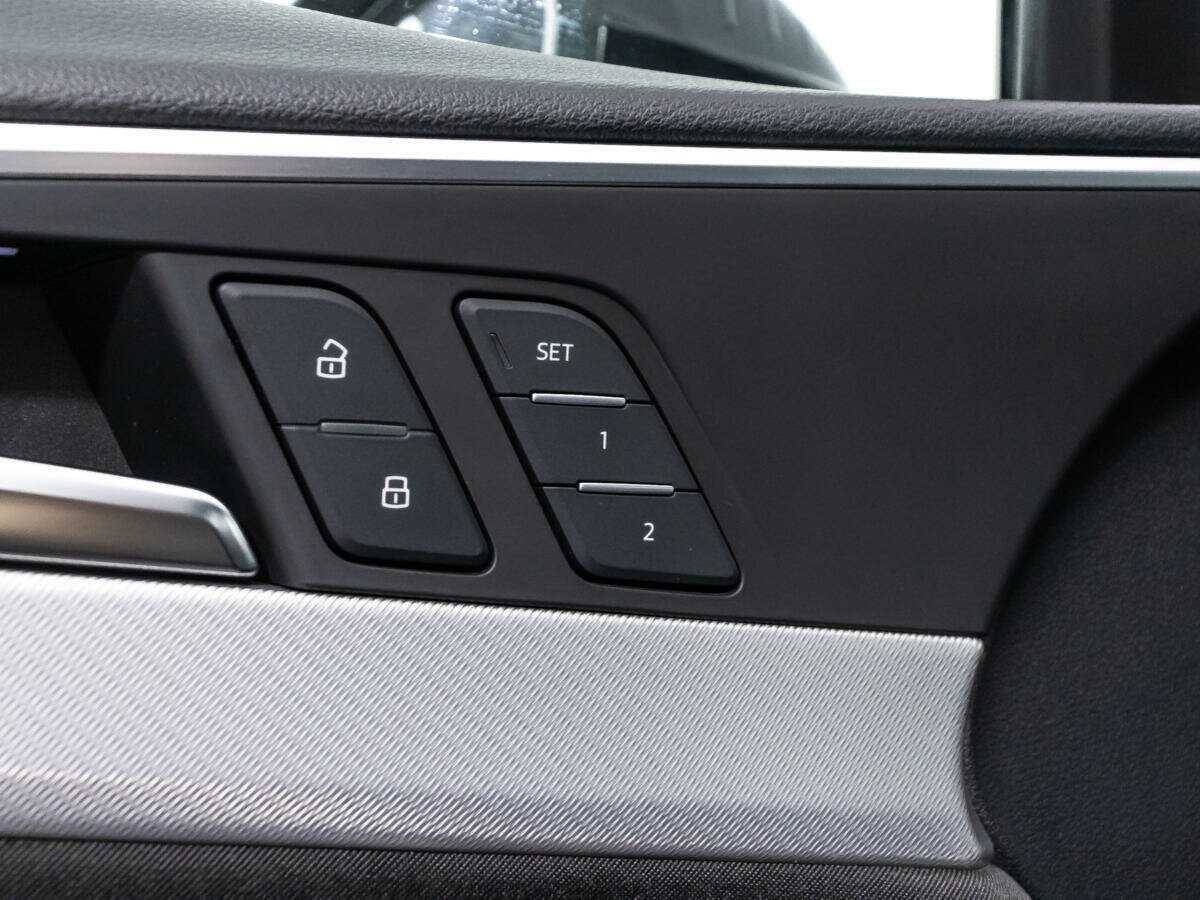 Купить Audi A4 с пробегом. Фото: #16