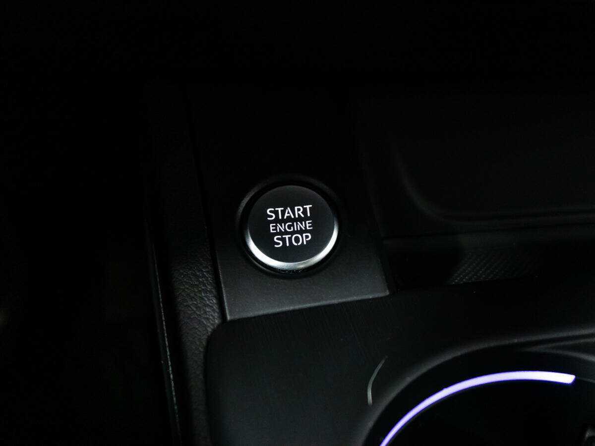 Купить Audi A4 с пробегом. Фото: #17