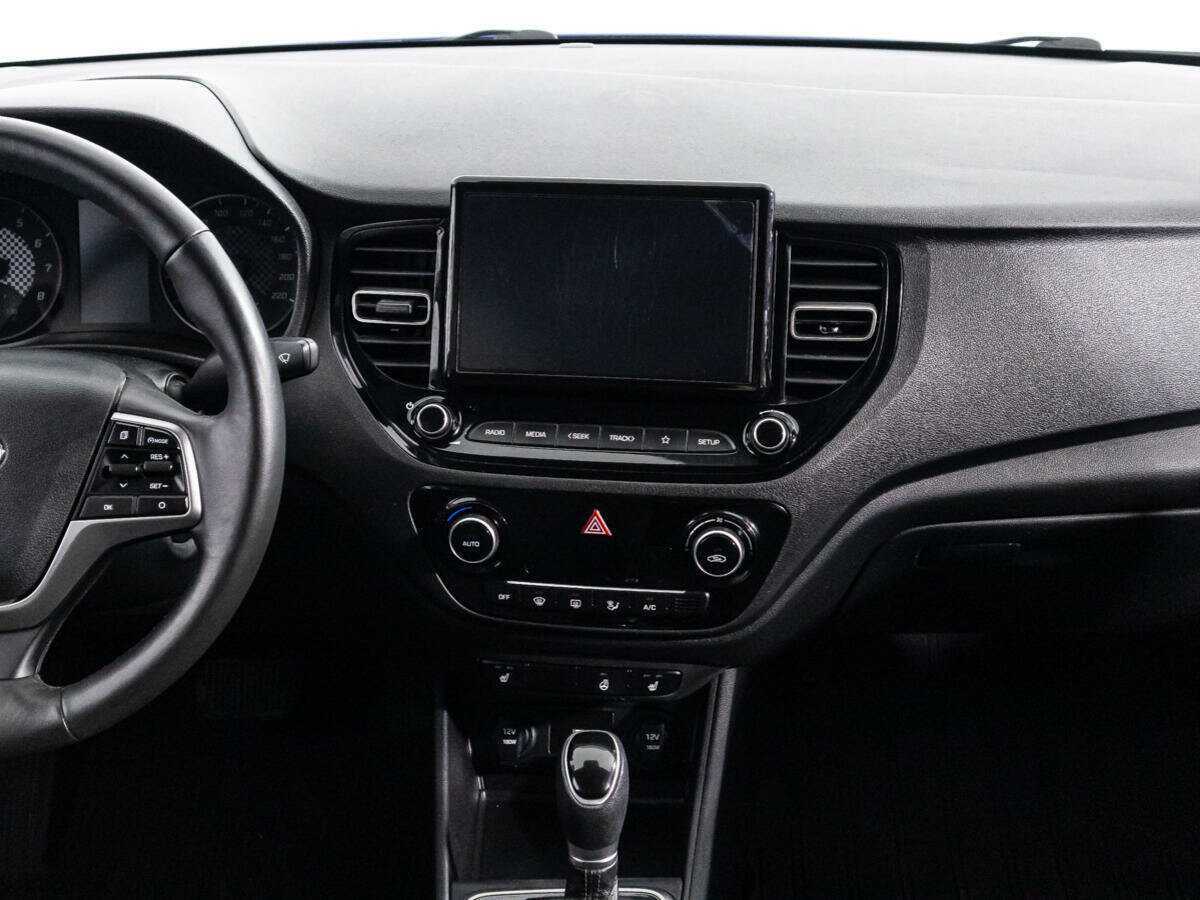 Купить Hyundai Solaris с пробегом. Фото: #13