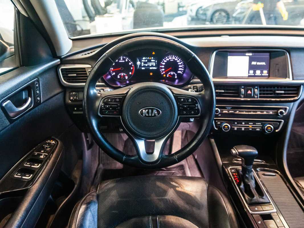 Купить Kia Optima с пробегом. Фото: #9