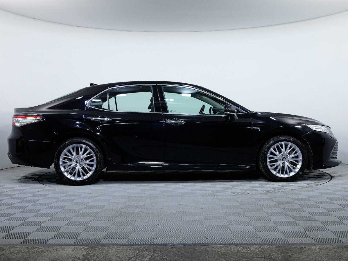 Купить Toyota Camry с пробегом. Фото: #3