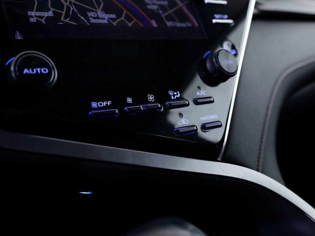 Купить Toyota Camry с пробегом. Фото: #20