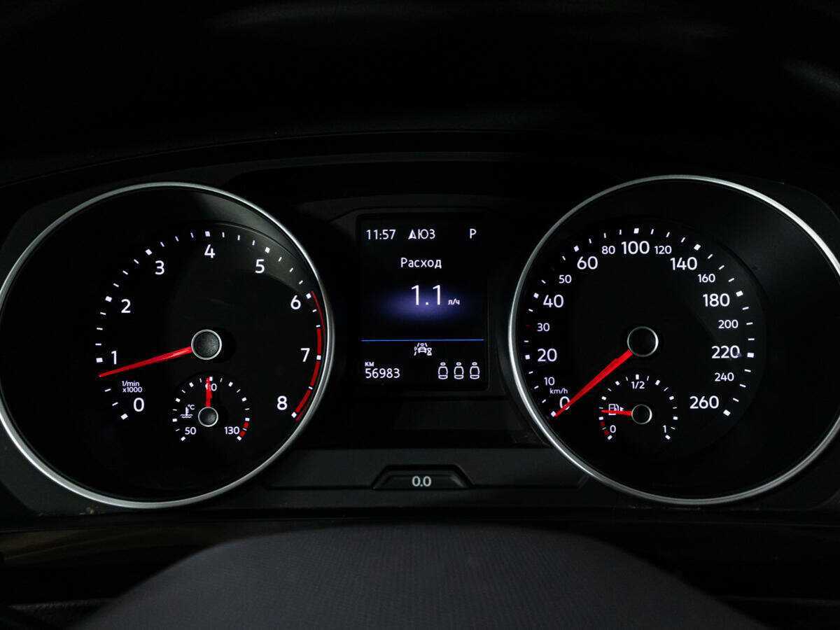 Купить Volkswagen Tiguan с пробегом. Фото: #11