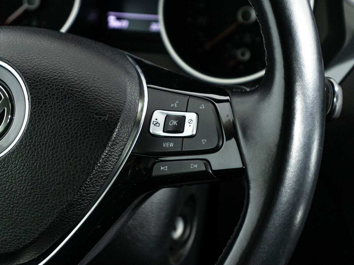 Купить Volkswagen Tiguan с пробегом. Фото: #18