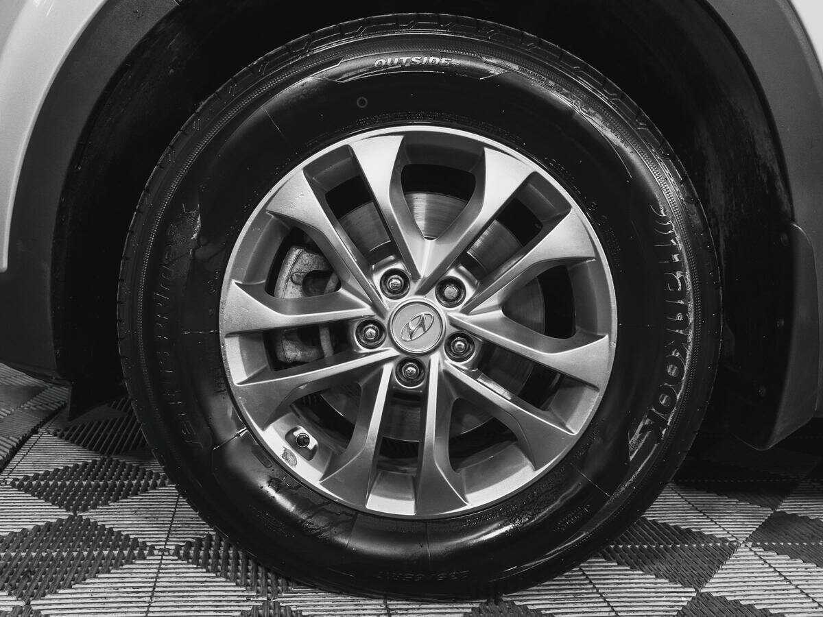 Купить Hyundai Santa Fe с пробегом. Фото: #16