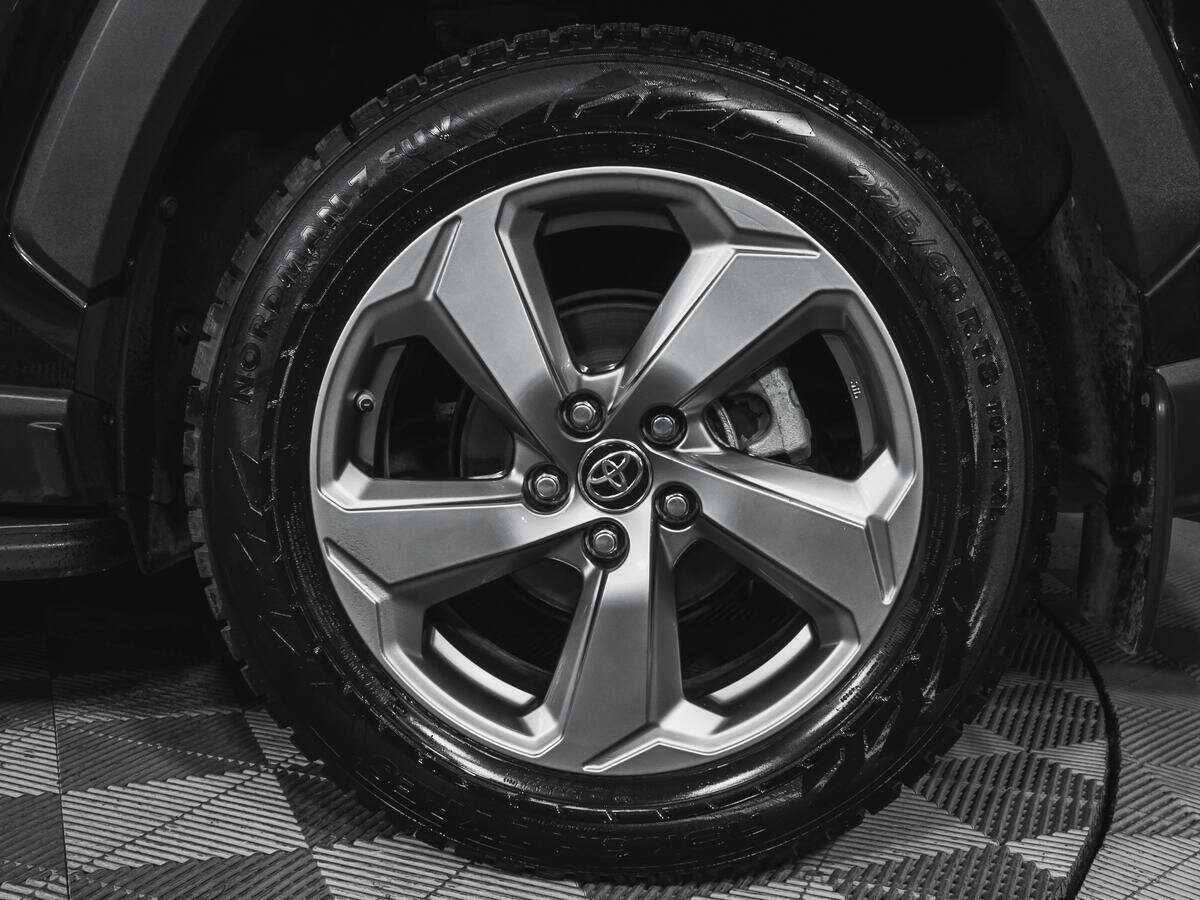 Купить Toyota RAV4 с пробегом. Фото: #16