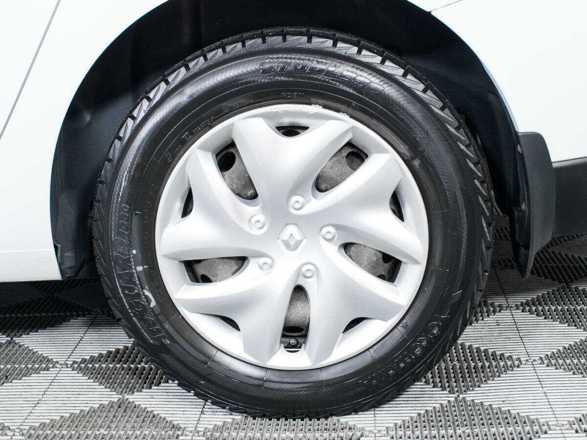 Купить Renault Fluence с пробегом. Фото: #13