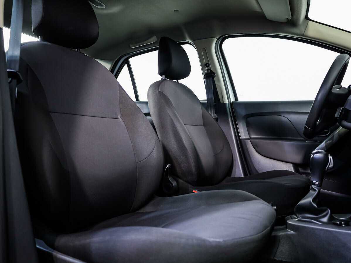 Купить Renault Logan с пробегом. Фото: #9