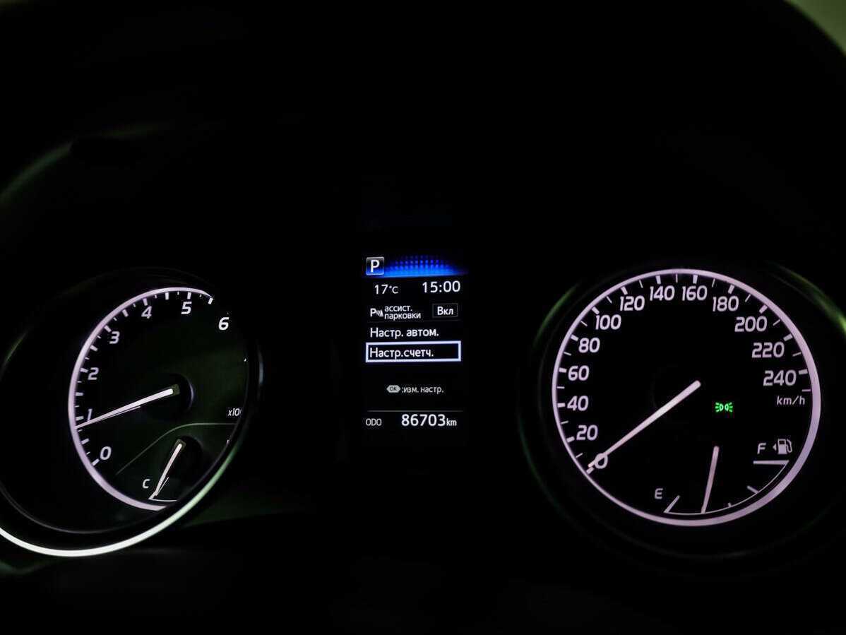 Купить Toyota Camry с пробегом. Фото: #17