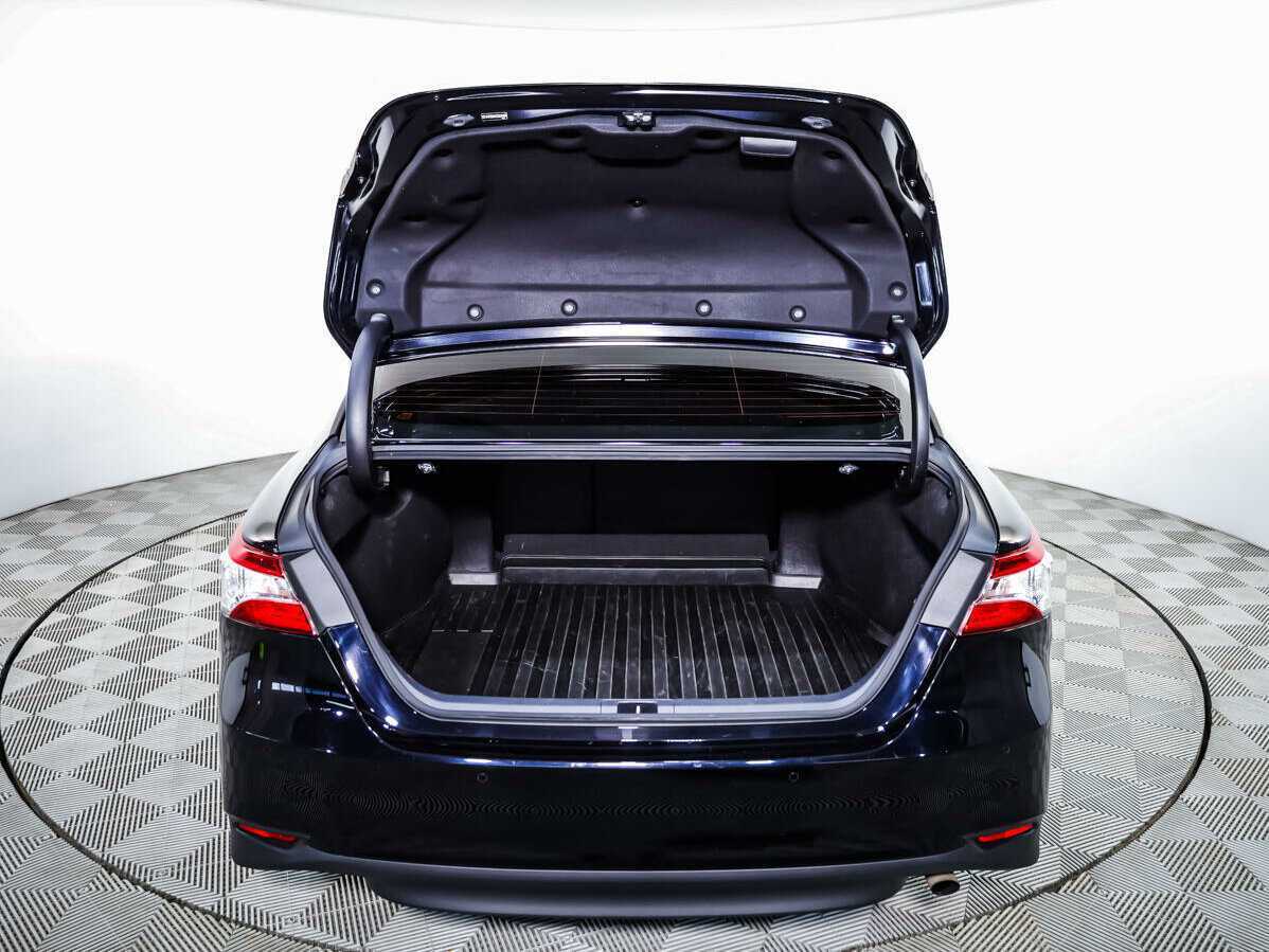 Купить Toyota Camry с пробегом. Фото: #16