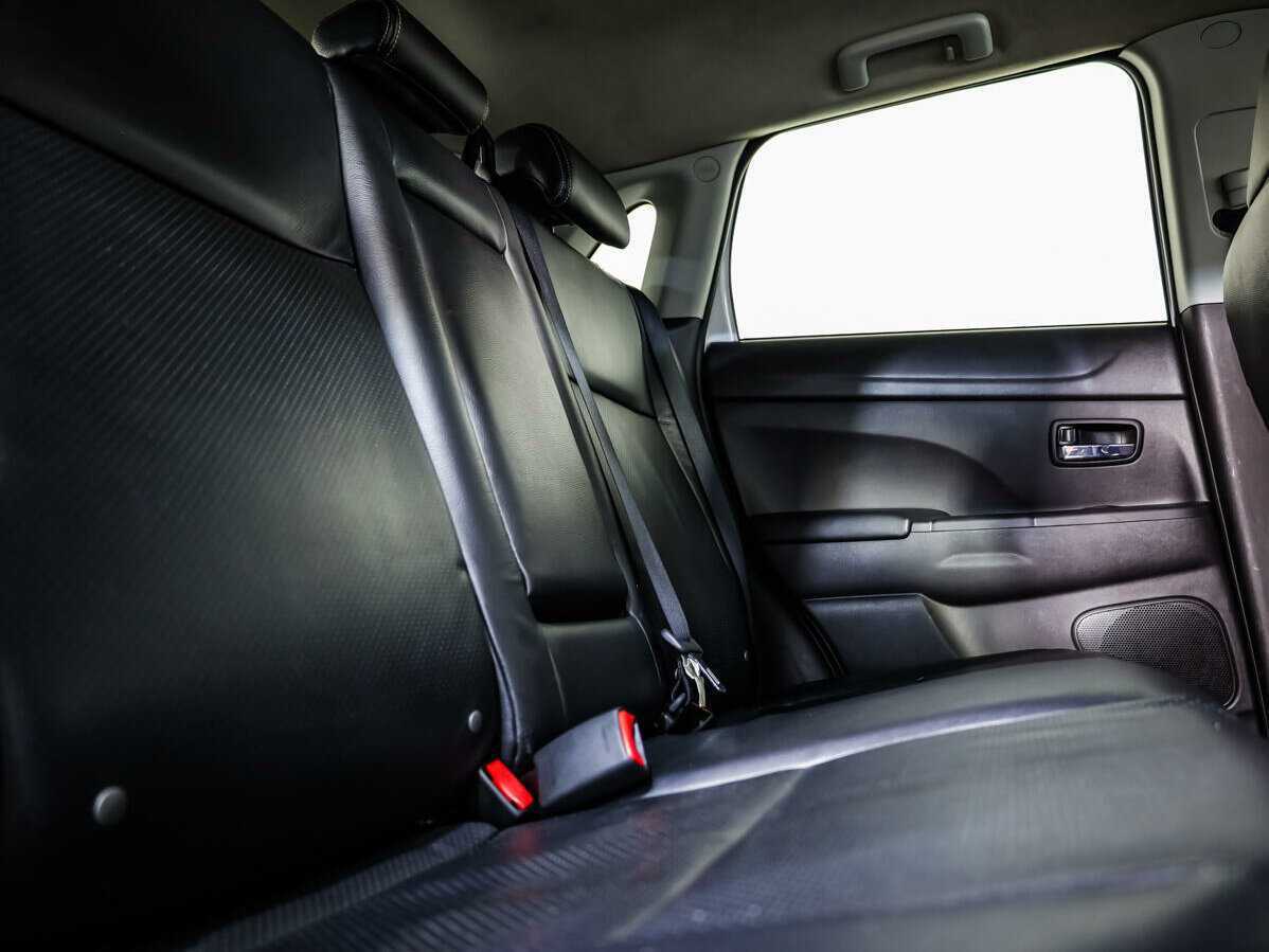 Купить Mitsubishi ASX с пробегом. Фото: #11