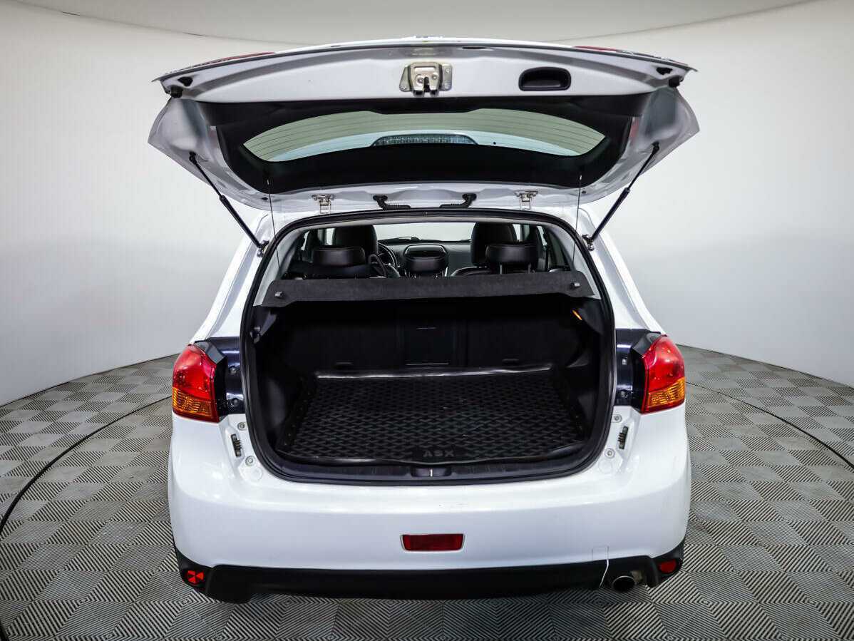 Купить Mitsubishi ASX с пробегом. Фото: #17