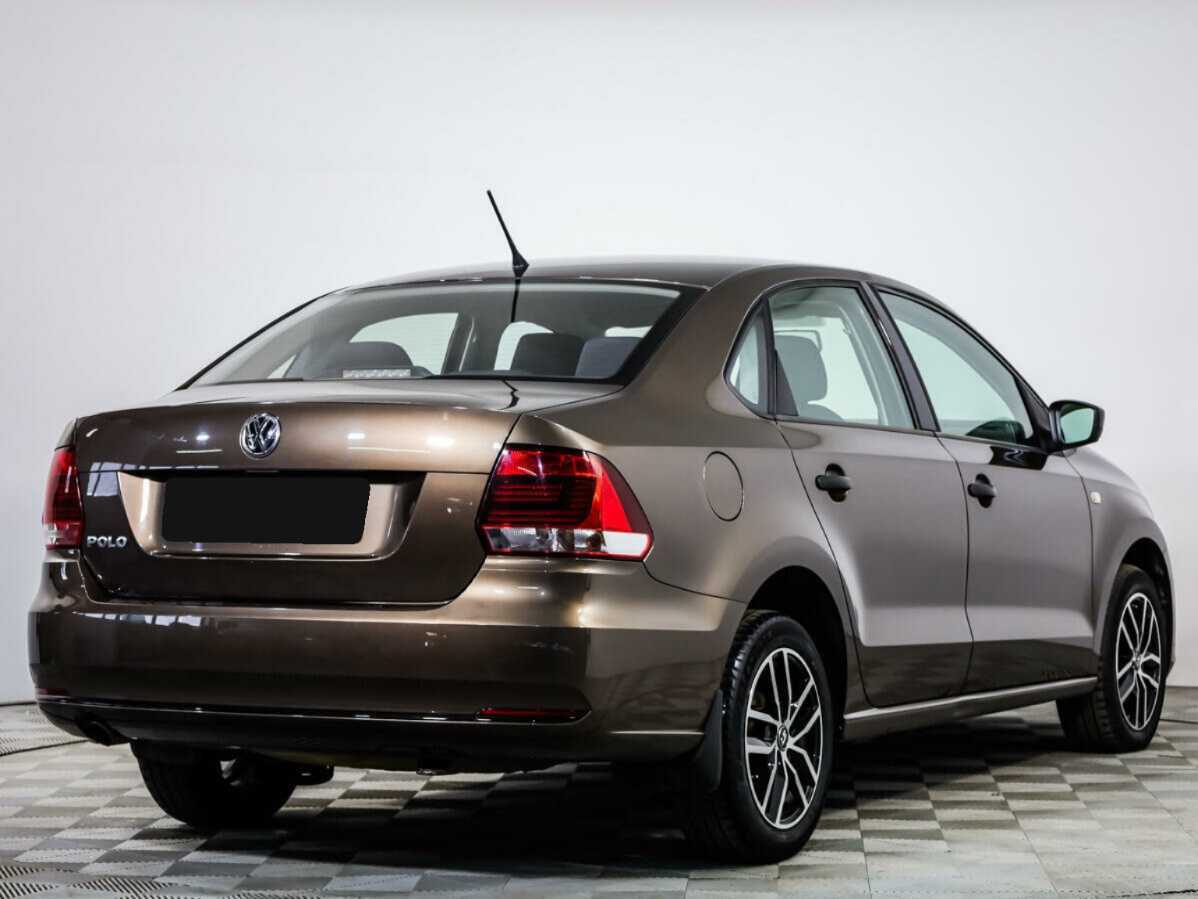 Купить Volkswagen Polo с пробегом. Фото: #3