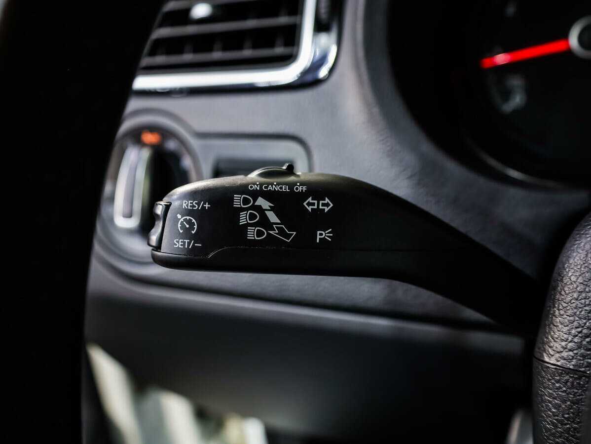 Купить Volkswagen Polo с пробегом. Фото: #15