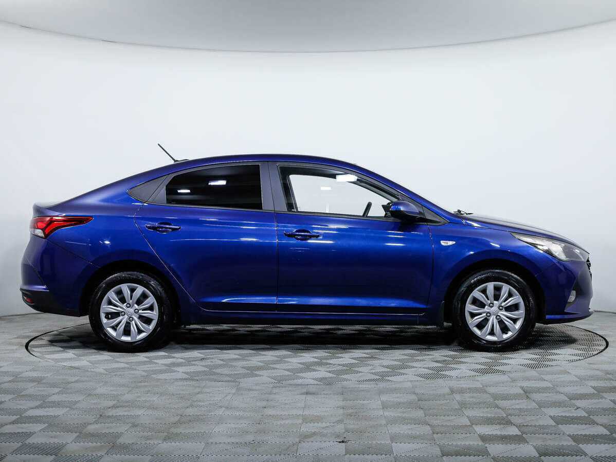 Купить Hyundai Solaris с пробегом. Фото: #2