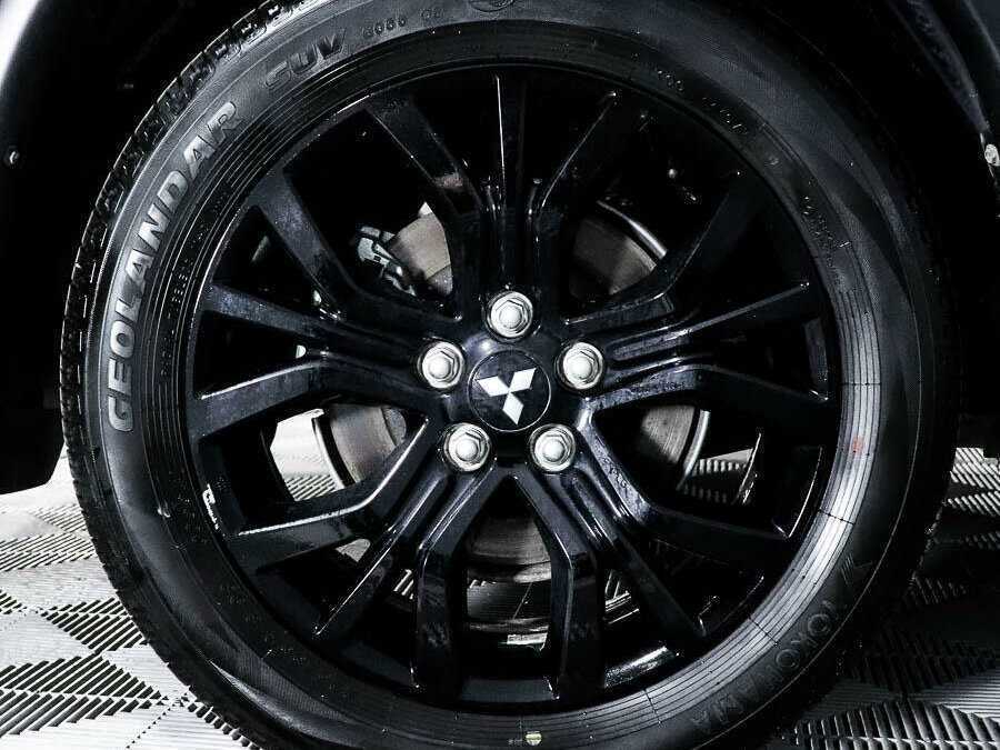 Купить Mitsubishi Outlander с пробегом. Фото: #21