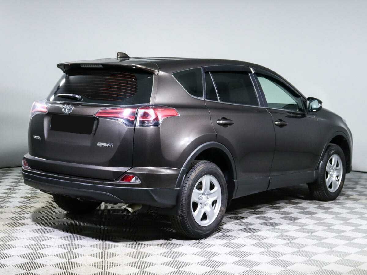 Купить Toyota RAV4 с пробегом. Фото: #4