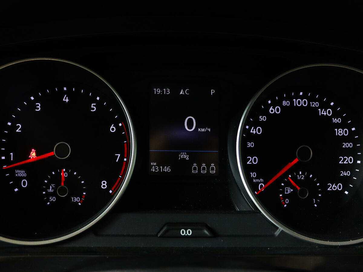 Купить Volkswagen Tiguan с пробегом. Фото: #8