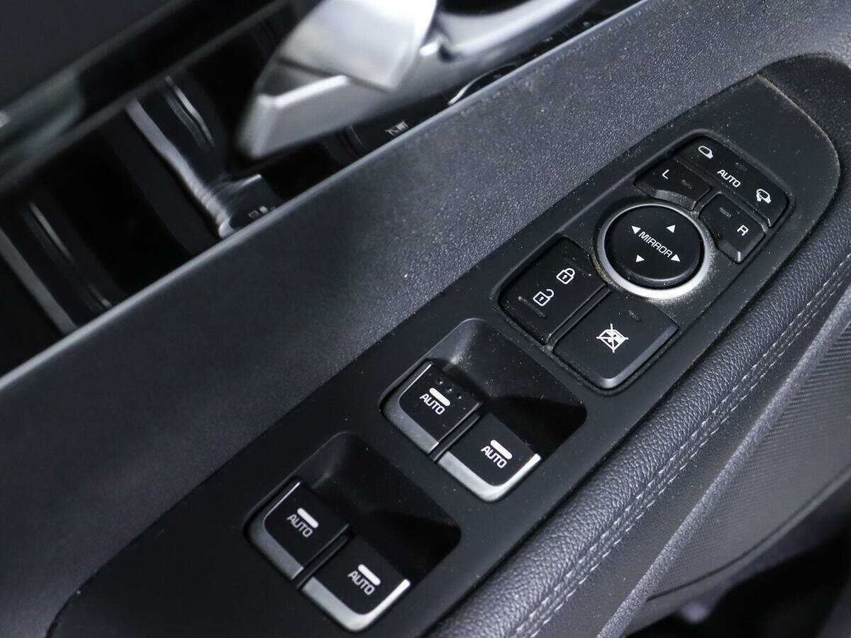 Купить Kia Sorento с пробегом. Фото: #20