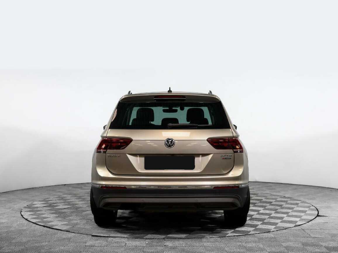 Купить Volkswagen Tiguan с пробегом. Фото: #4