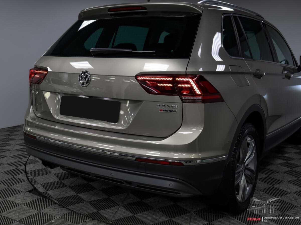 Купить Volkswagen Tiguan с пробегом. Фото: #18