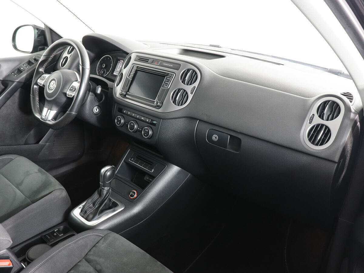 Купить Volkswagen Tiguan с пробегом. Фото: #9
