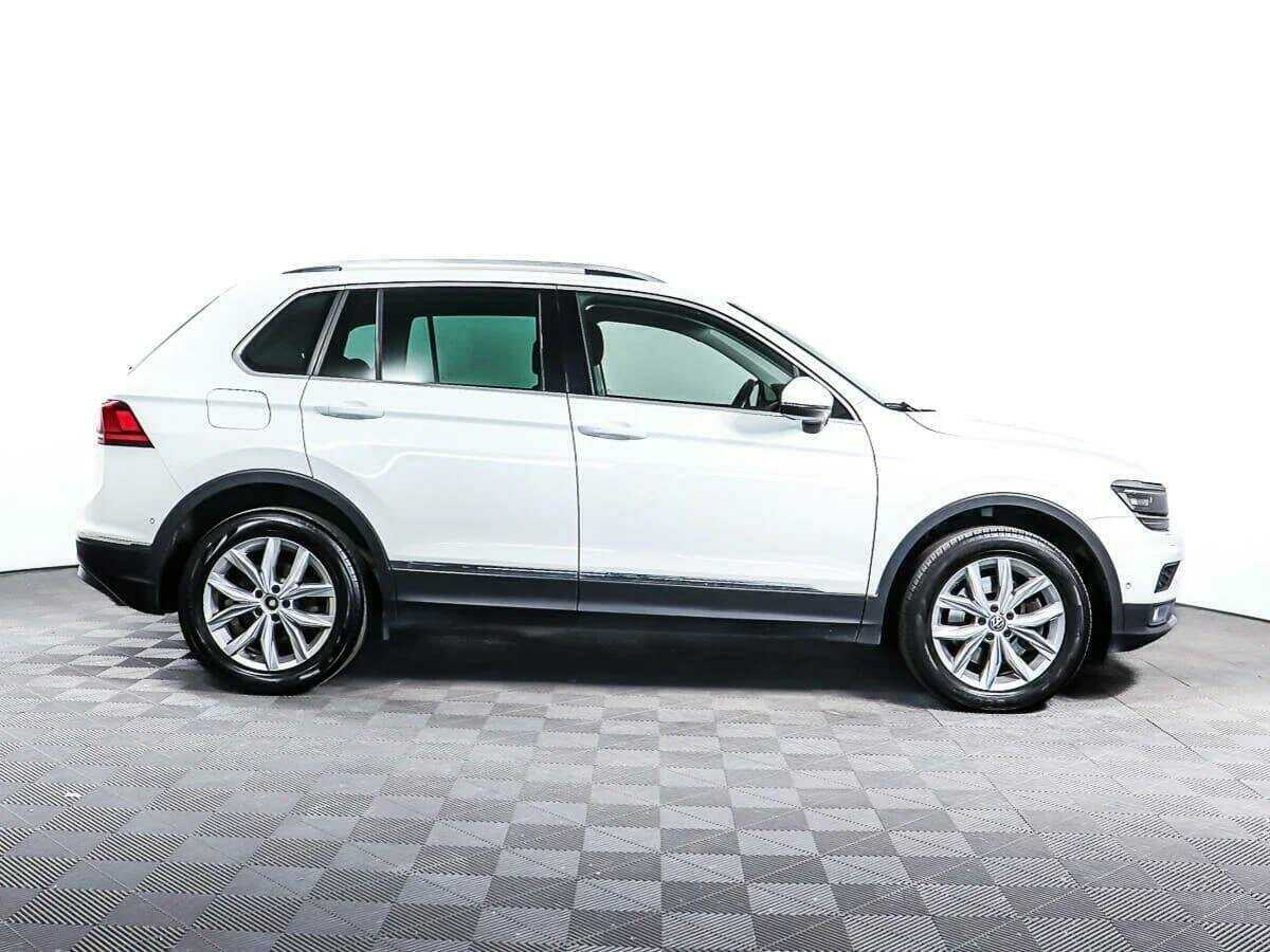 Купить Volkswagen Tiguan с пробегом. Фото: #2