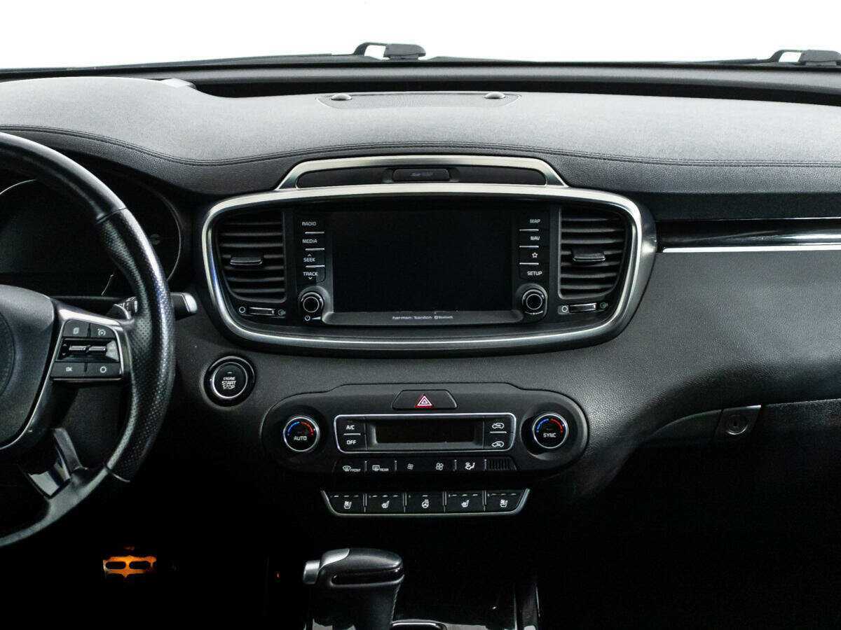 Купить Kia Sorento с пробегом. Фото: #13