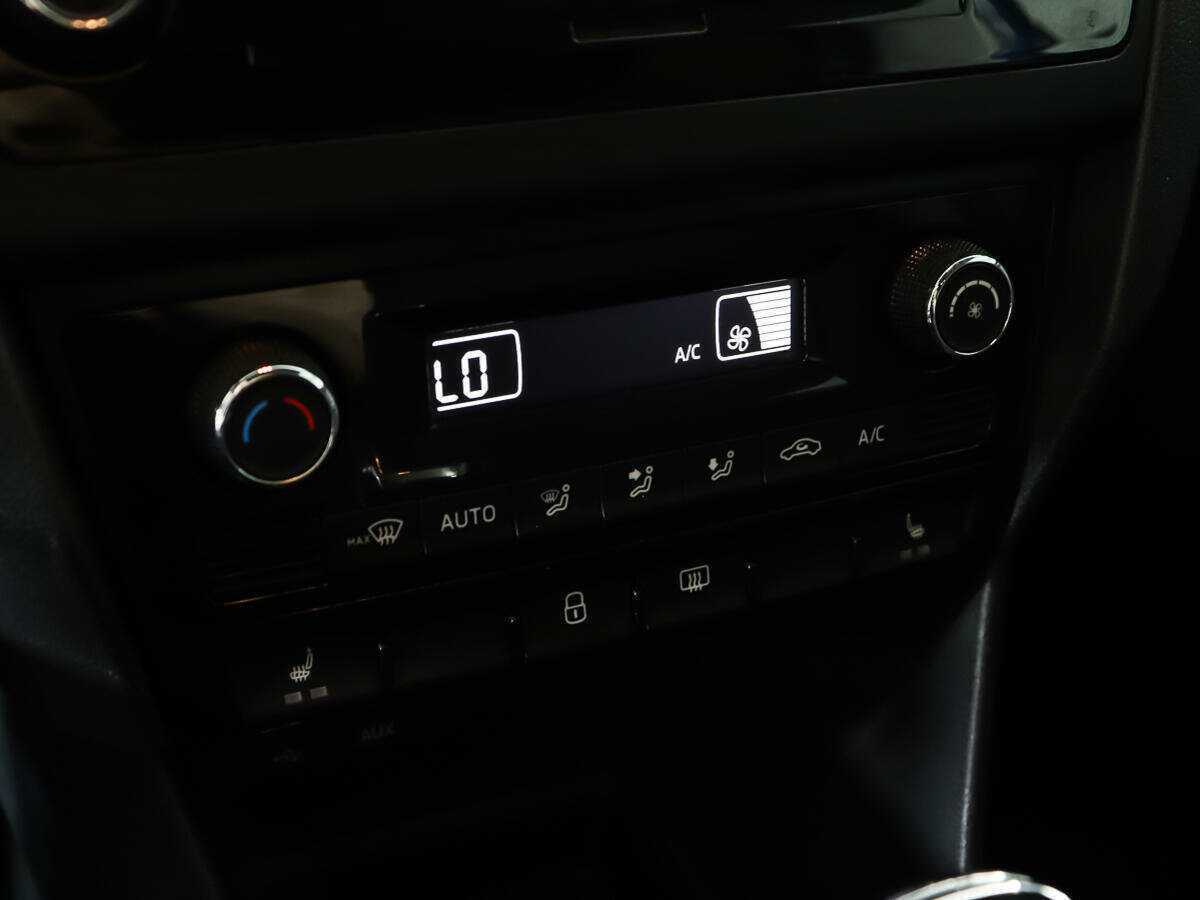 Купить Skoda Rapid с пробегом. Фото: #7