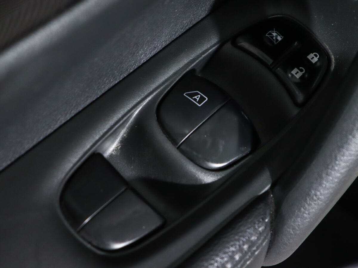 Купить Nissan X-Trail с пробегом. Фото: #19