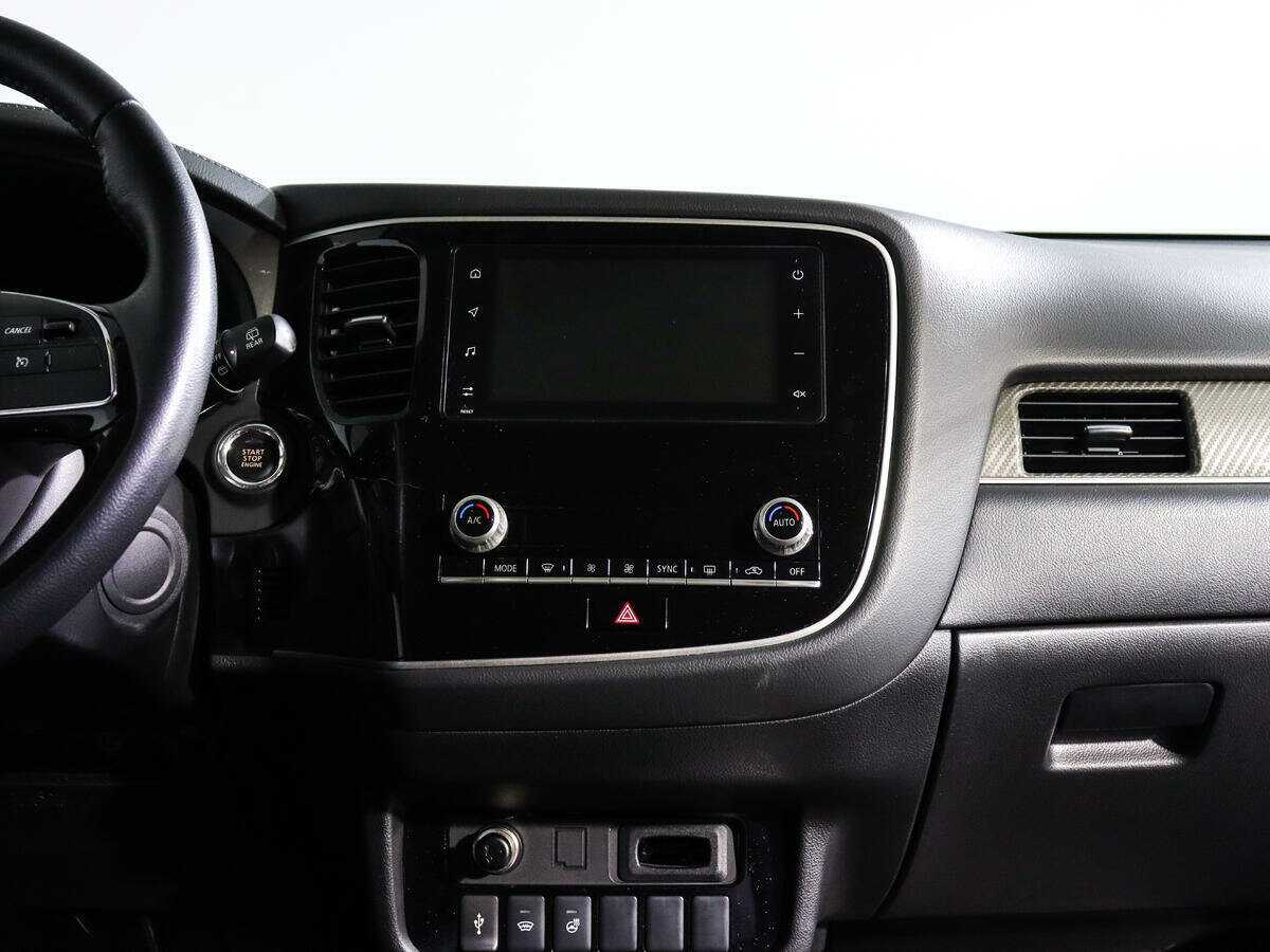 Купить Mitsubishi Outlander с пробегом. Фото: #12