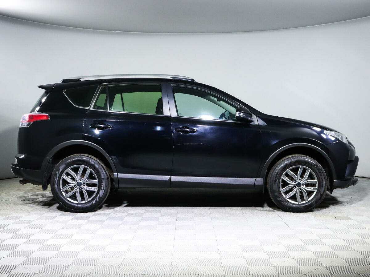 Купить Toyota RAV4 с пробегом. Фото: #3