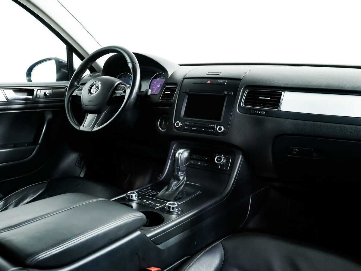 Купить Volkswagen Touareg с пробегом. Фото: #8