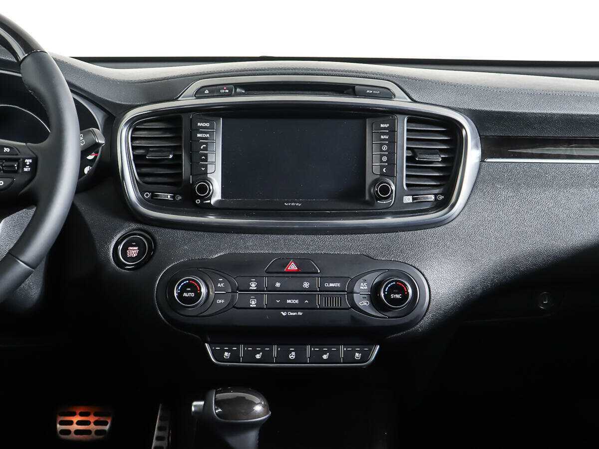 Купить Kia Sorento с пробегом. Фото: #12