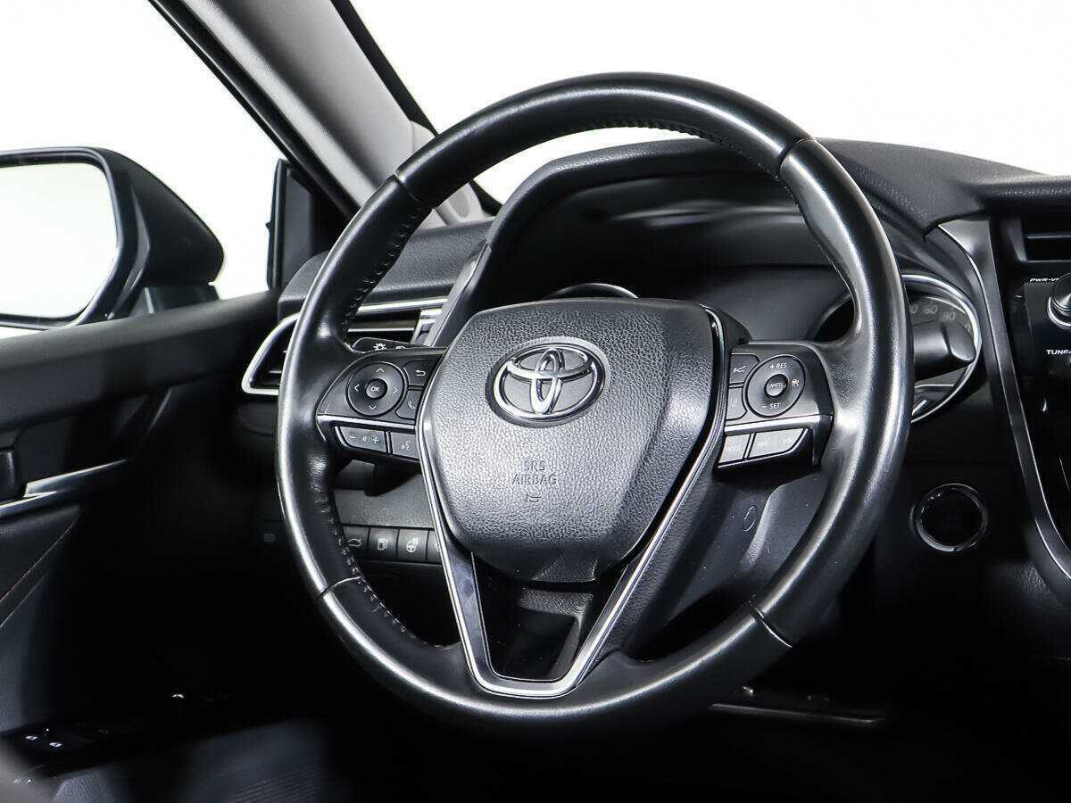 Купить Toyota Camry с пробегом. Фото: #16
