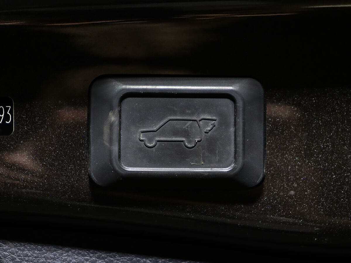 Купить Toyota RAV4 с пробегом. Фото: #14