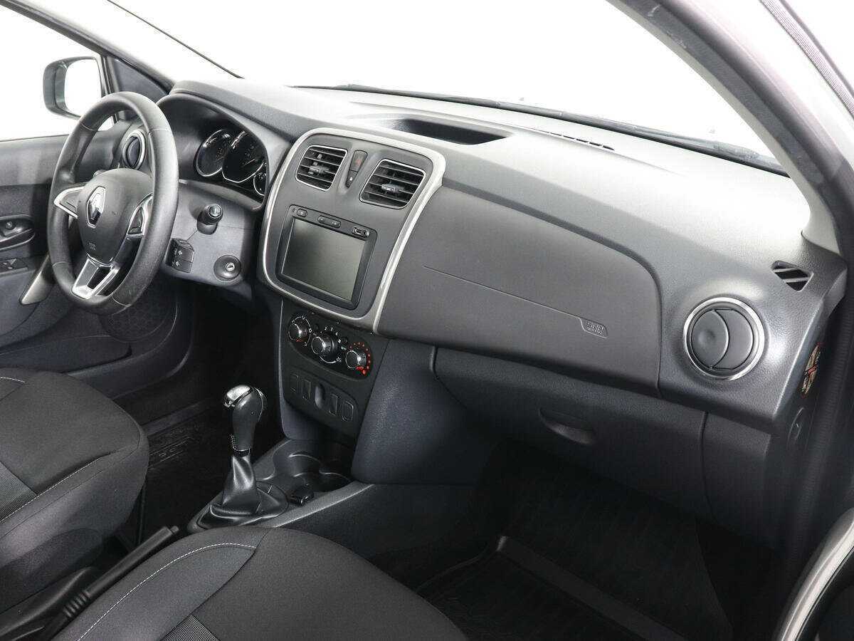 Купить Renault Logan с пробегом. Фото: #9