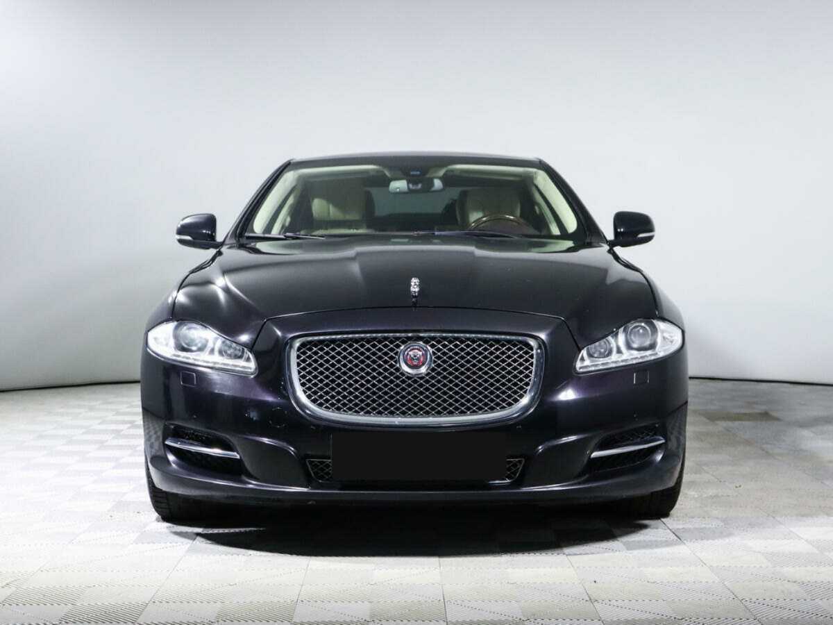 Купить Jaguar XJ с пробегом. Фото: #1
