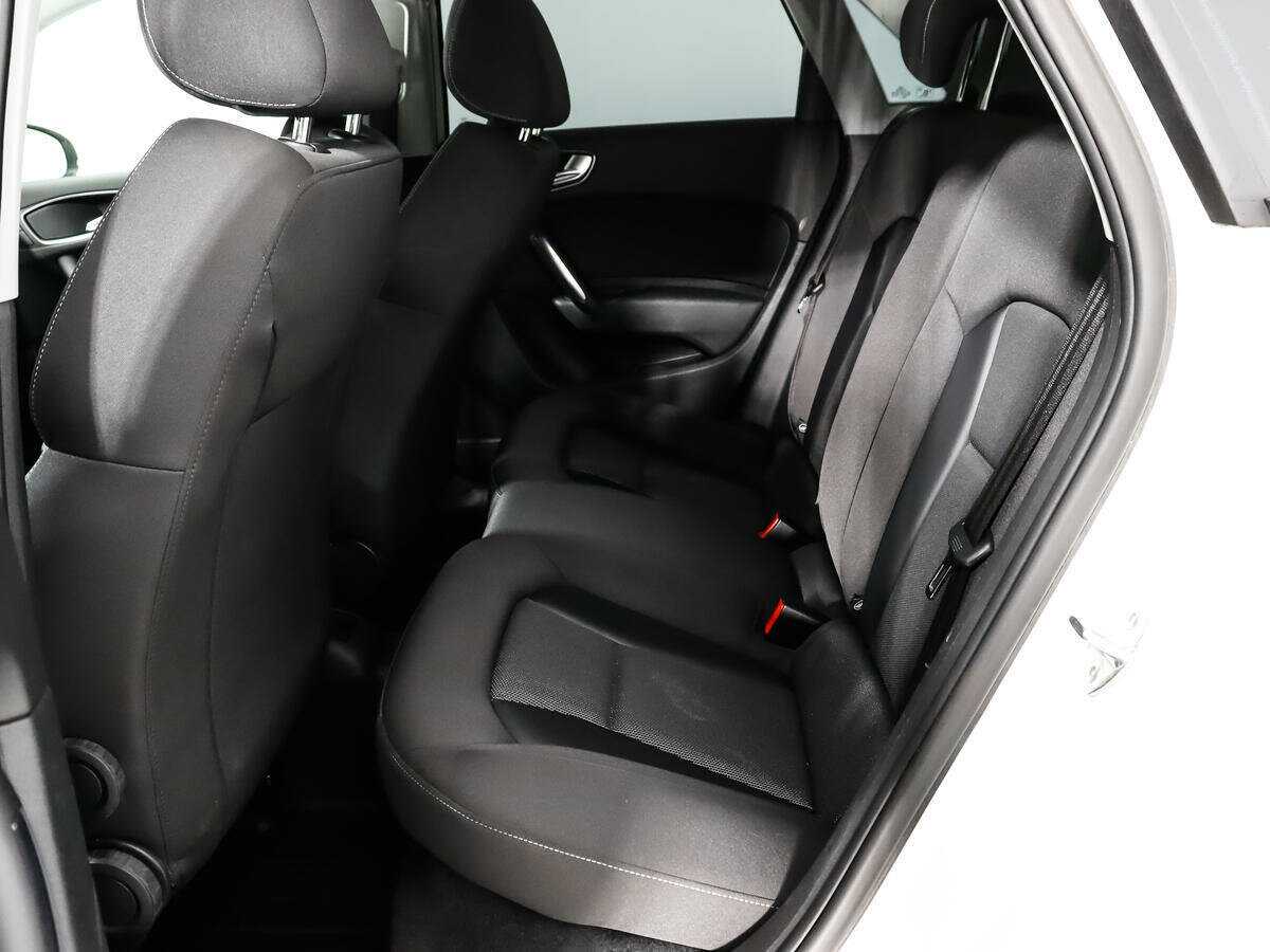 Купить Audi A1 с пробегом. Фото: #9