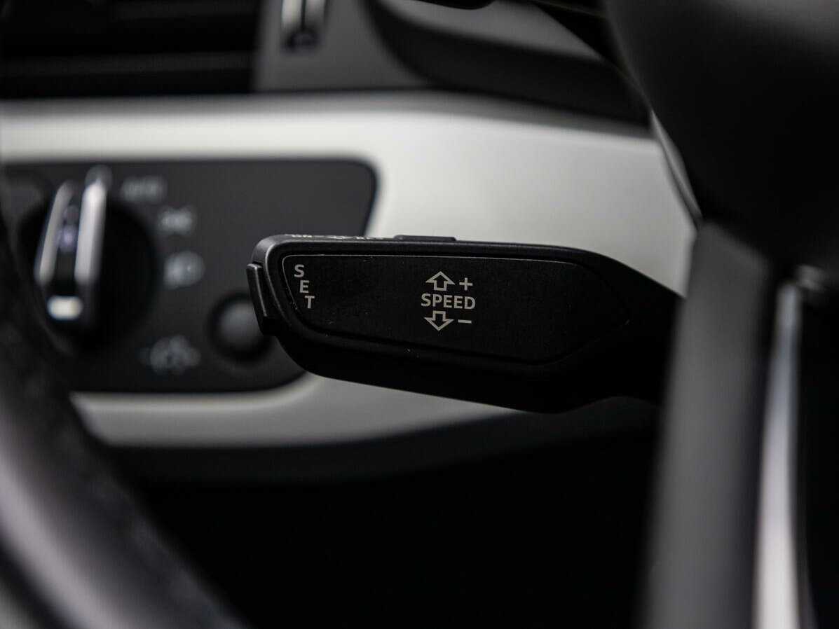 Купить Audi A4 с пробегом. Фото: #13