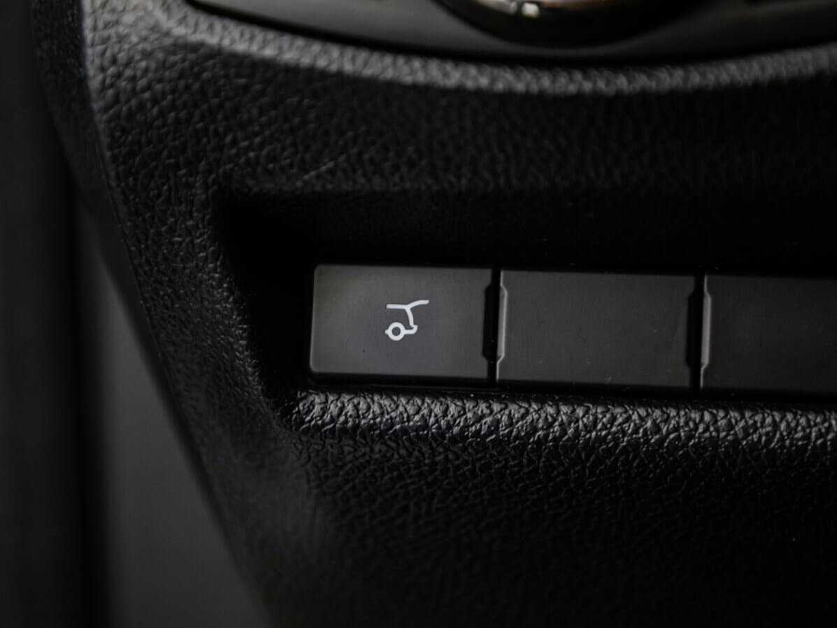 Купить Ford Explorer с пробегом. Фото: #13