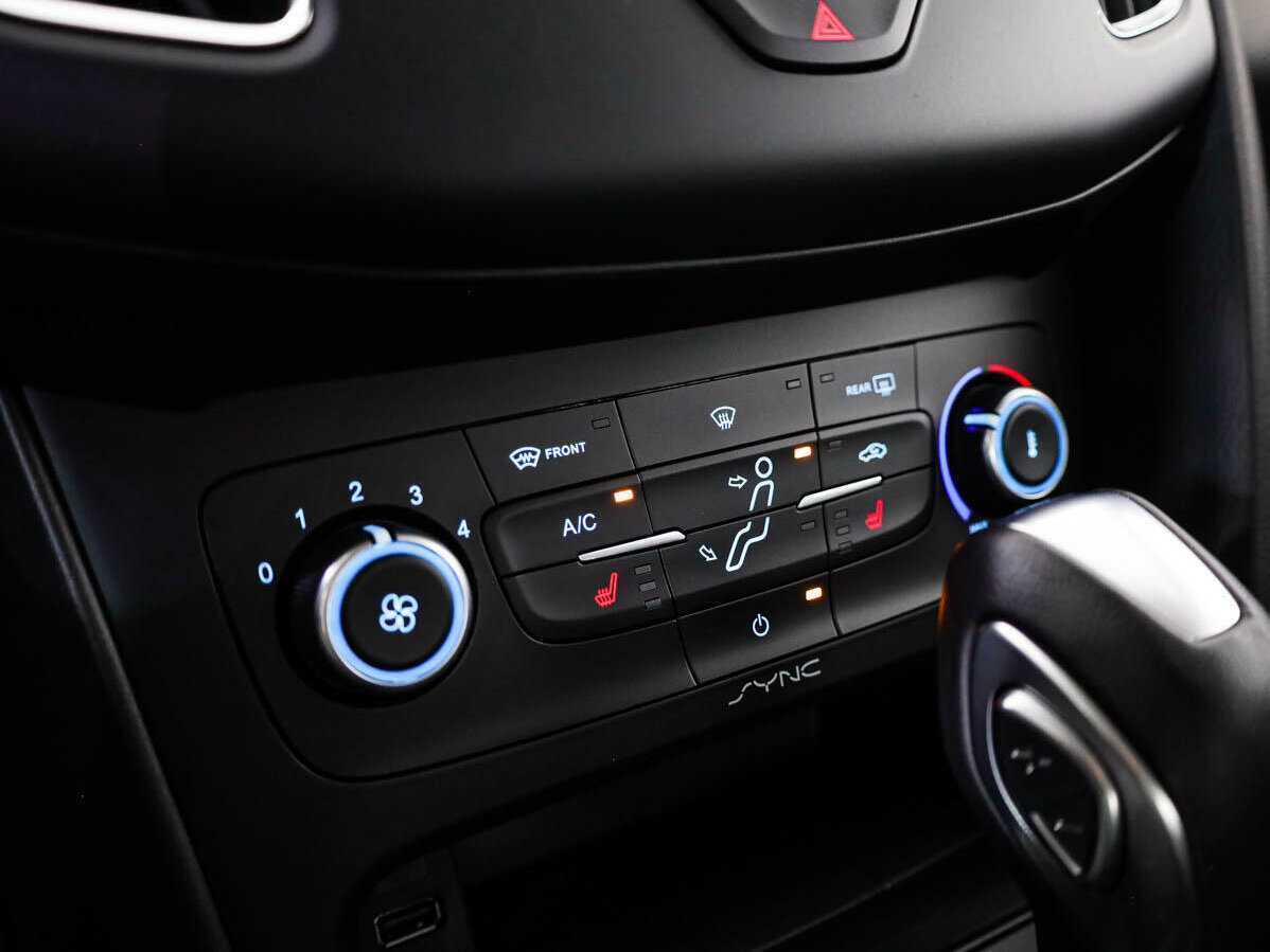 Купить Ford Focus с пробегом. Фото: #16